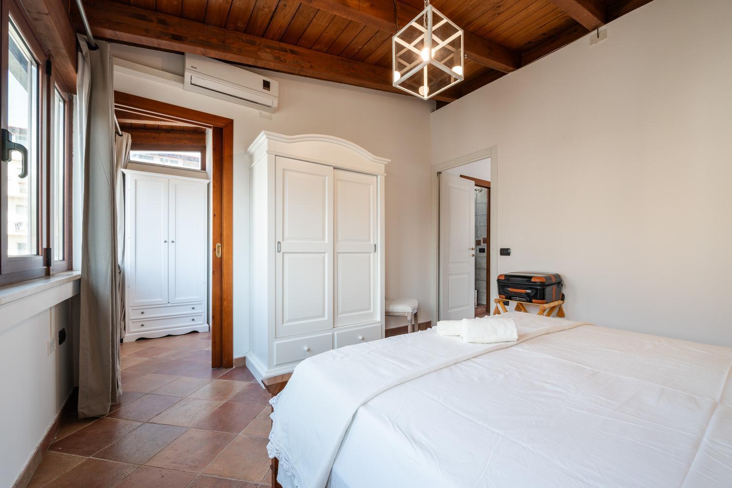 カリアリGreta House San Benedettoアパートメント エクステリア 写真
