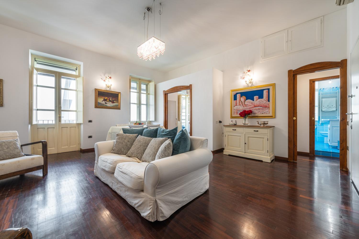 カリアリGreta House San Benedettoアパートメント エクステリア 写真