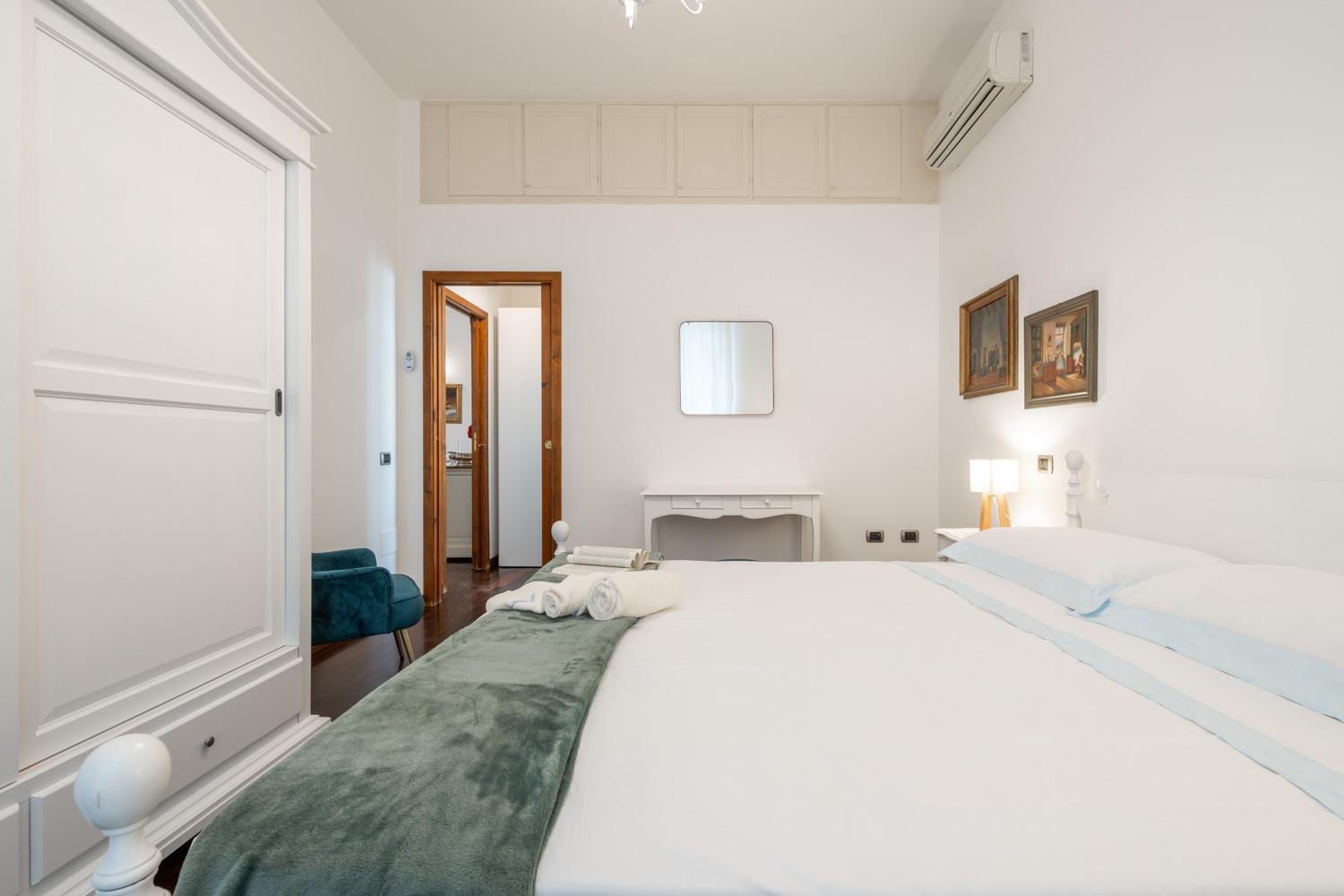 カリアリGreta House San Benedettoアパートメント エクステリア 写真