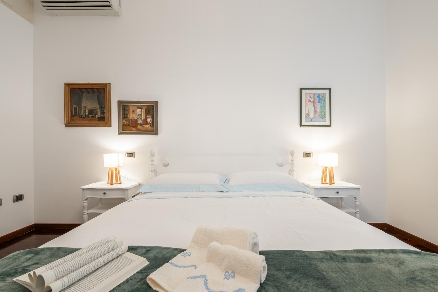カリアリGreta House San Benedettoアパートメント エクステリア 写真