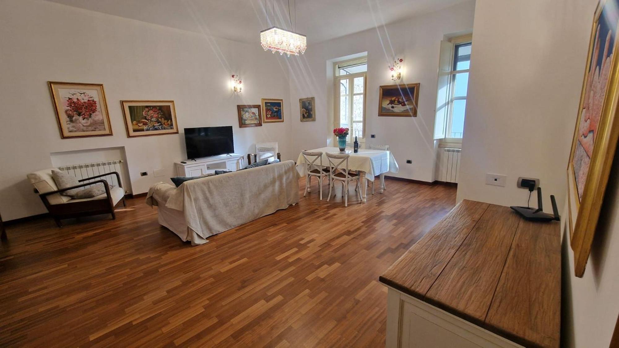 カリアリGreta House San Benedettoアパートメント エクステリア 写真